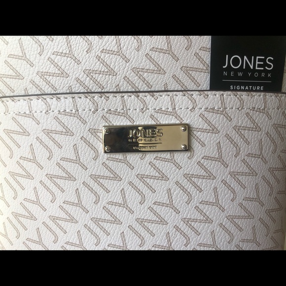 BAG HAS SOLD ON SEPARATE APP - Picture 2 of 5